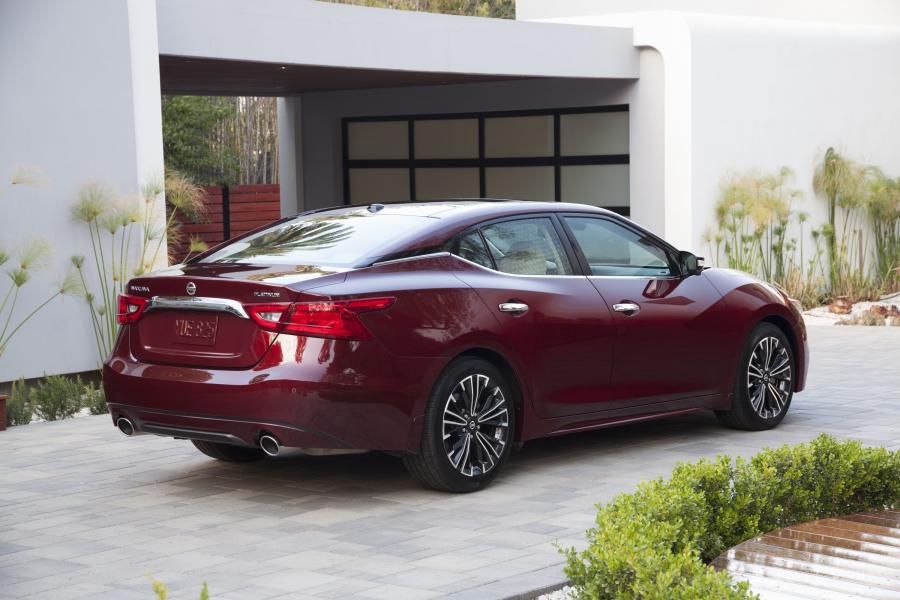  Nissan Maxima 2015 года  (фото 50 из 60)